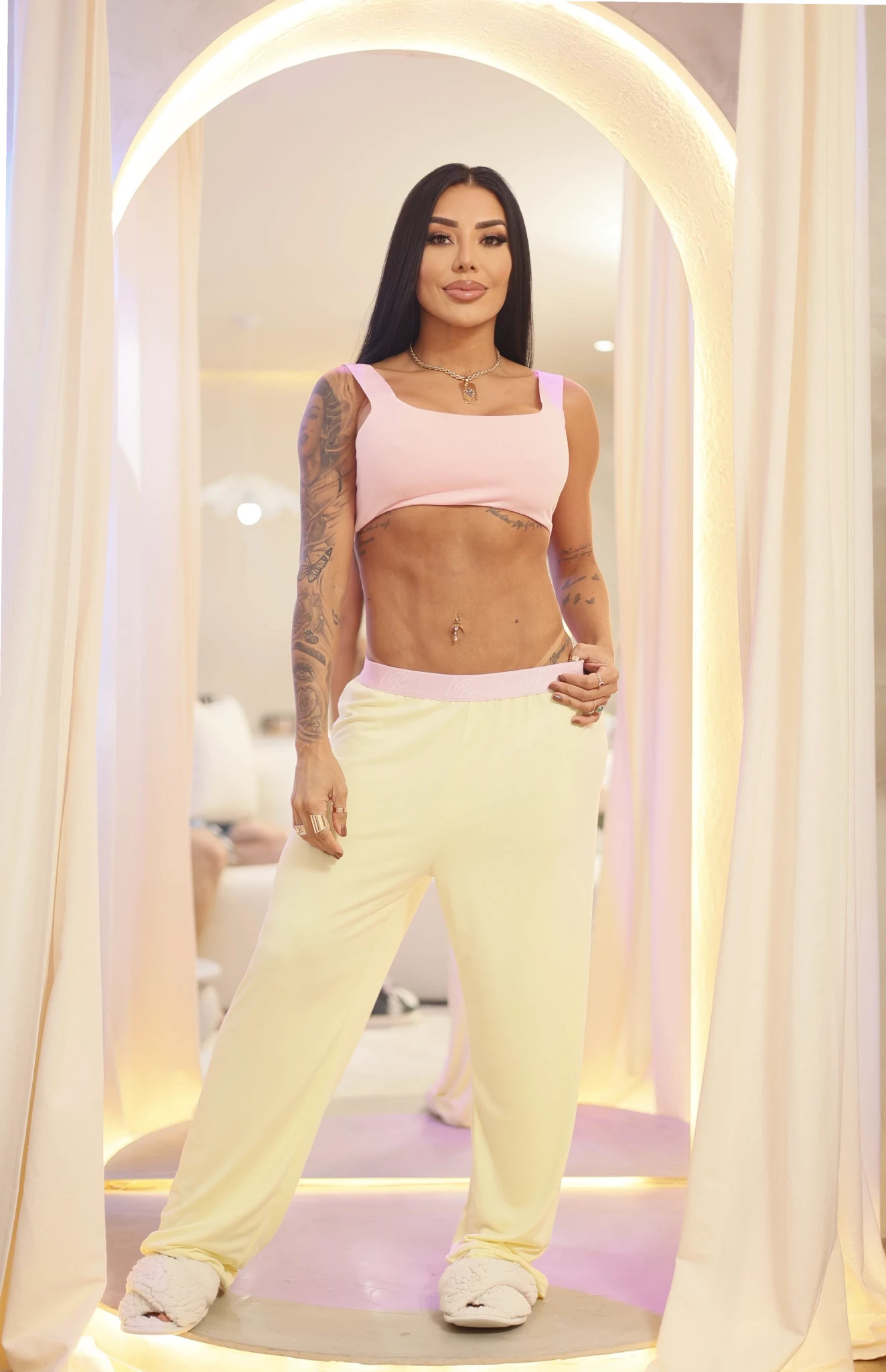 Pijama Set Crop Rosa Pantalón Amarillo - Pijamas MR
