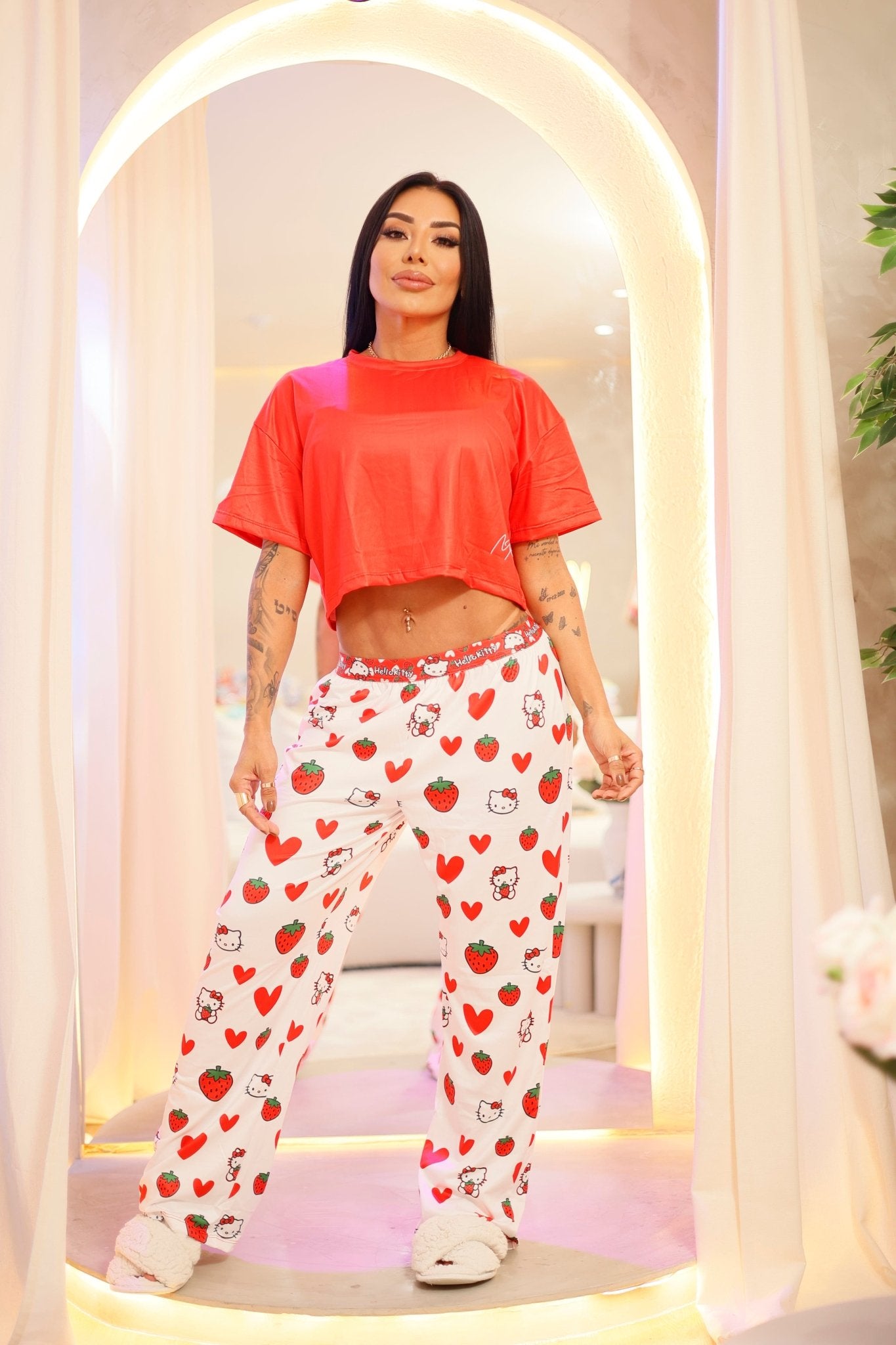 Pijama Set Hello Kitty Fresas - Pijamas MR